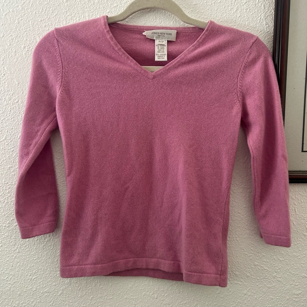 Jones New York Women’s Small Pink cashmere sweater